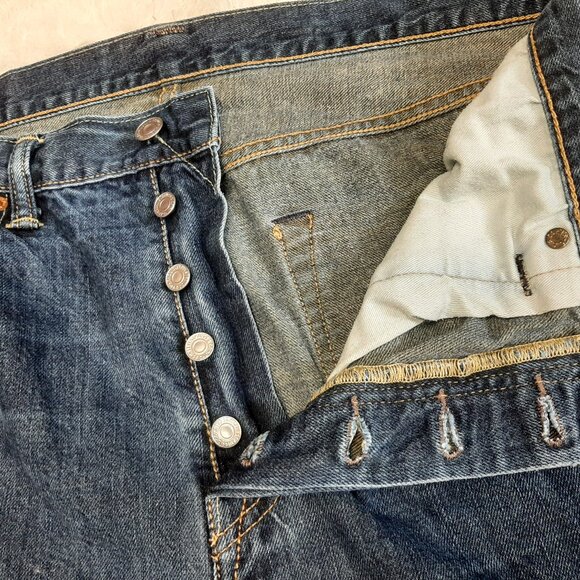 VTG Levi's 501 Man's Blue Straight Legs Fly Buttons Denim Jeans W34/L32 - Picture 5 of 8
